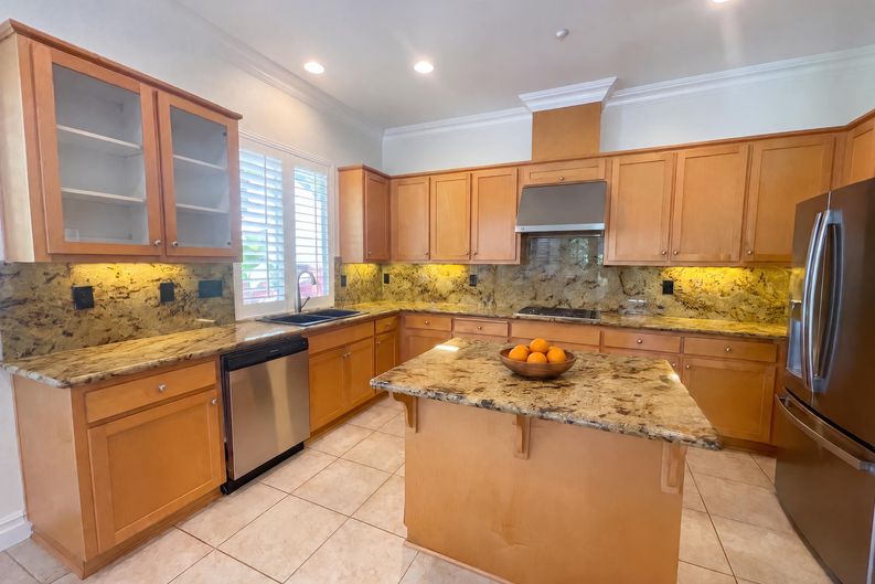 Photo 13 of 33 of 6520 Nebula Ct, Rocklin, CA