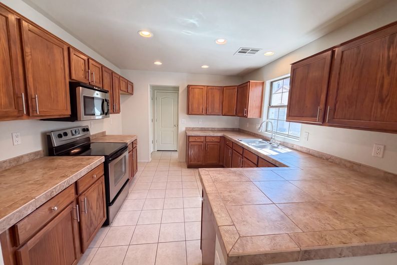 Photo 10 of 29 of 2856 E Megan St, Gilbert, AZ