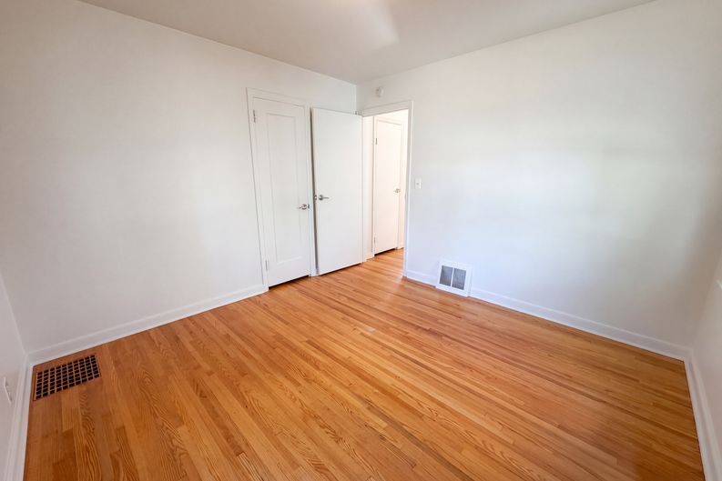 Photo 9 of 21 of 7221 Minnetonka Blvd, St. Louis Park, MN