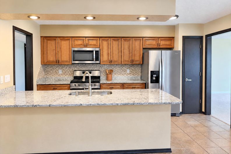 Photo 3 of 23 of 10336 Karen Ave NE, Albuquerque, NM