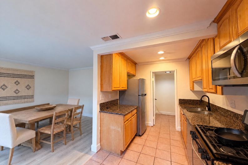 Photo 6 of 40 of 208 Touchstone Pl, West Sacramento, CA