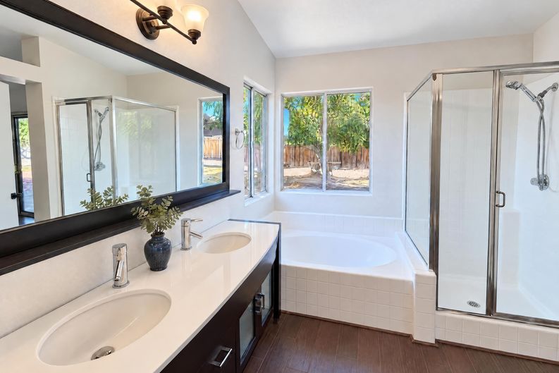 Photo 10 of 19 of 13759 Clear Valley Rd, Victorville, CA
