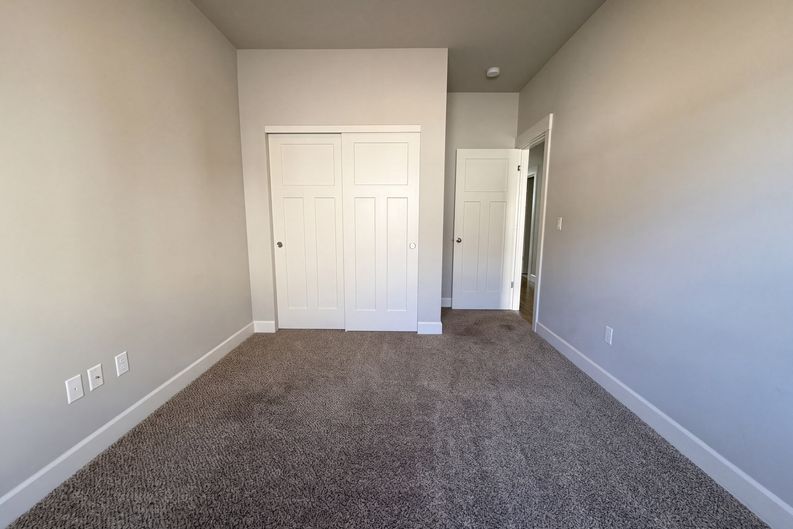 Photo 8 of 14 of 3746 SW McKinley St, Gresham, OR