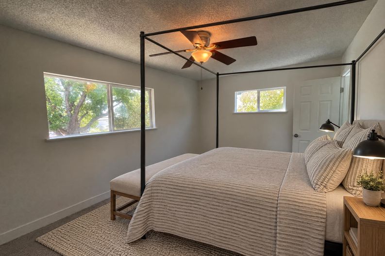 Photo 18 of 30 of 5313 Fernwood Way, Sacramento, CA