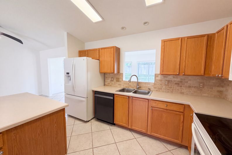 Photo 8 of 25 of 14280 SE 85th Ave, Summerfield, FL