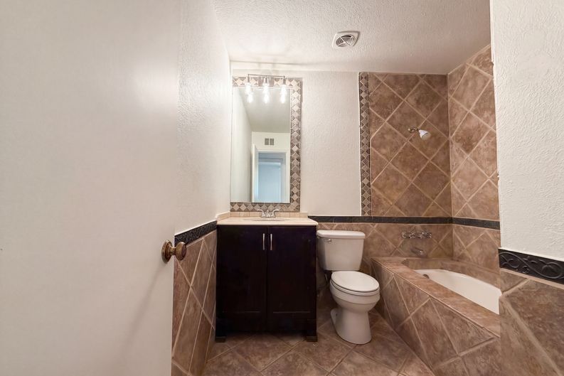 Photo 14 of 19 of 1226 E 11th Pl, Casa Grande, AZ