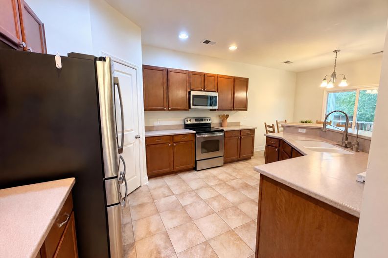 Photo 6 of 24 of 301 Freeland Way, Moncks Corner, SC