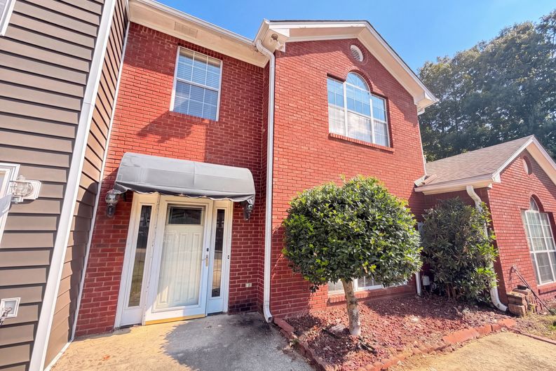 Photo 16 of 20 of 531 Canyon Park Dr, Pelham, AL
