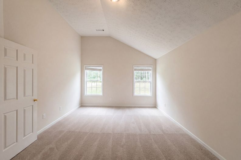 Photo 4 of 25 of 6774 Fairfax Ct, Lithonia, GA