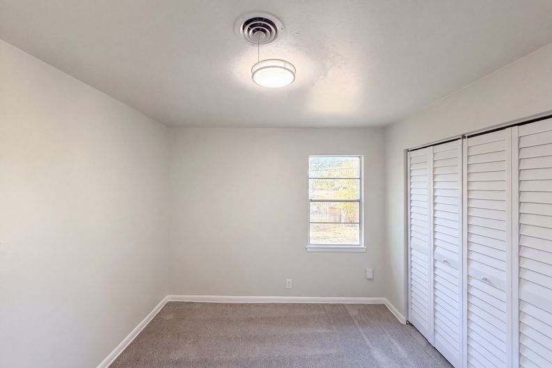 Photo 15 of 20 of 8021 Tumbleweed Trl, Fort Worth, TX