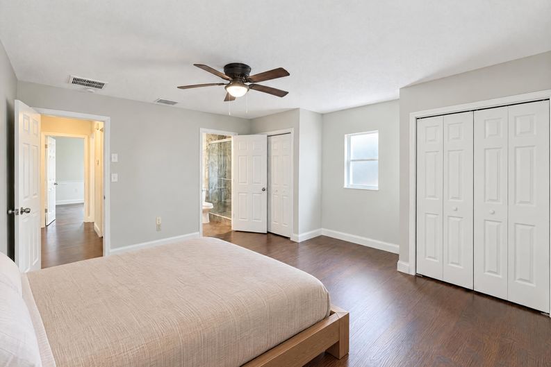 Photo 10 of 23 of 8402 Moulton Dr, Port Richey, FL