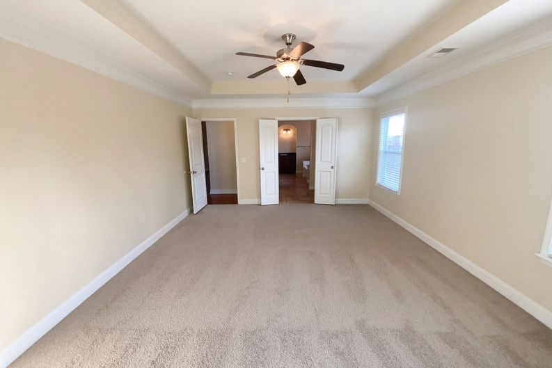 Photo 4 of 40 of 249 Southberry Ln, Lexington, SC