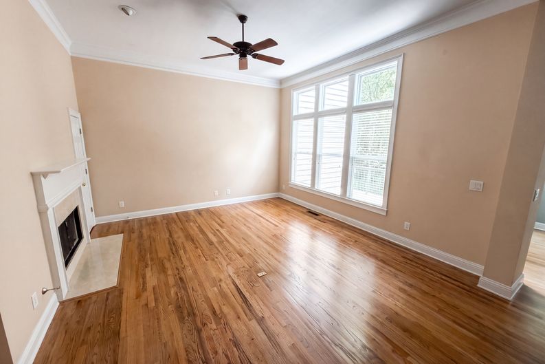 Photo 8 of 32 of 1659 Woodwalk Strm SE, Atlanta, GA