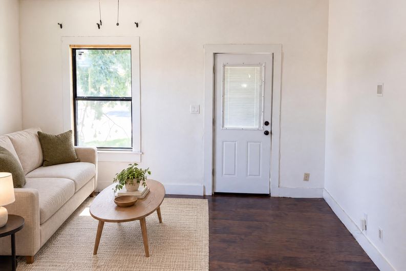 Photo 8 of 19 of 606 N Cedar St, Seymour, TX