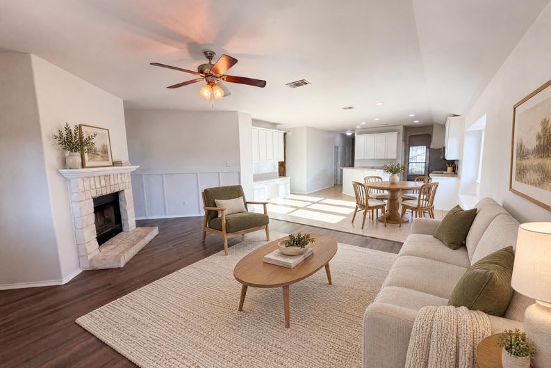 Photo 8 of 19 of 404 Timothy John Dr, Pflugerville, TX