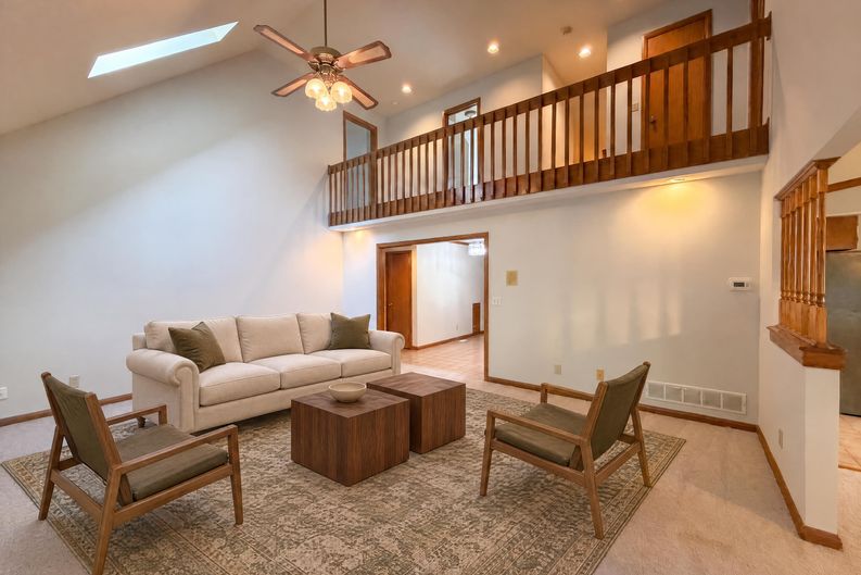 Photo 9 of 51 of 165 Juniper Ave, Westerville, OH