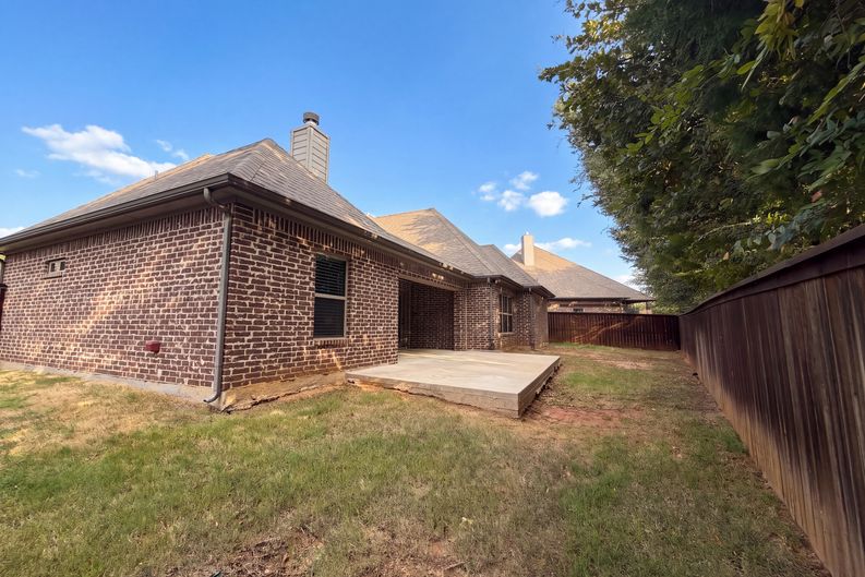 Photo 18 of 20 of 3712 Magnolia Ct, Denison, TX