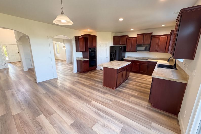 Photo 6 of 54 of 5406 S Fultondale Way, Aurora, CO
