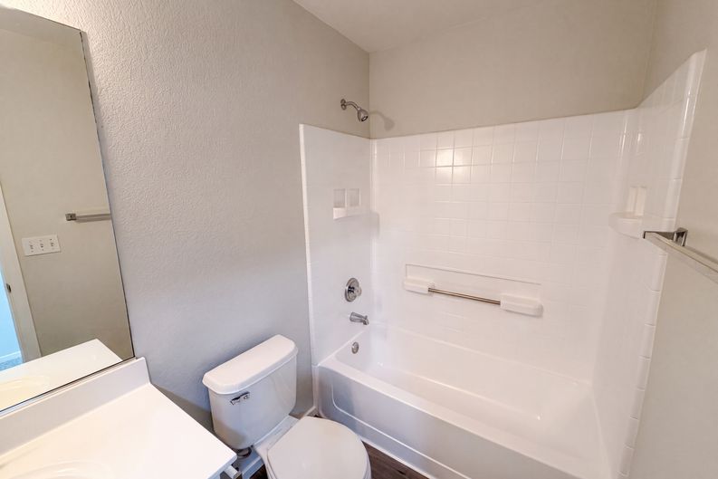 Photo 20 of 45 of 1570 Arcola Ave, Sacramento, CA