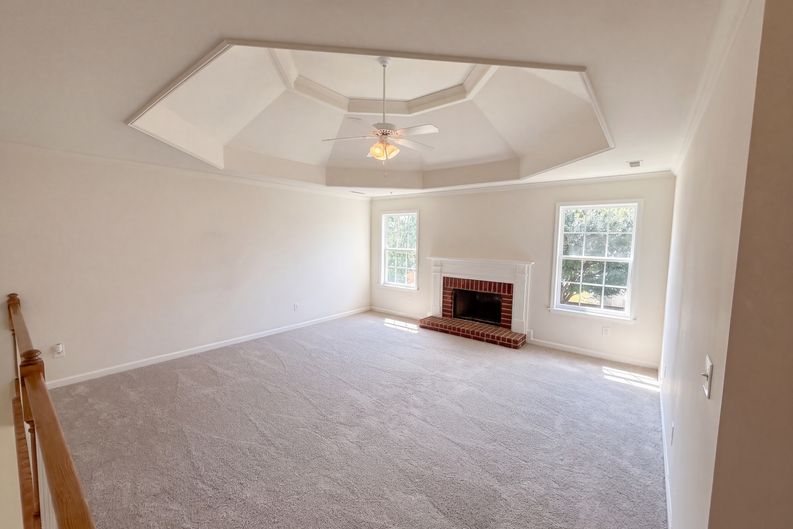 Photo 14 of 31 of 3017 Farmville Cir, Spring Hill, TN