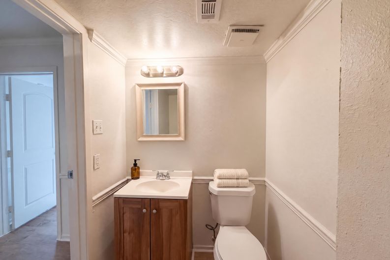 Photo 11 of 28 of 8403 Lone Quail Dr, Missouri City, TX