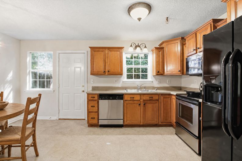 Photo 5 of 20 of 208 Park St, Dallas, GA