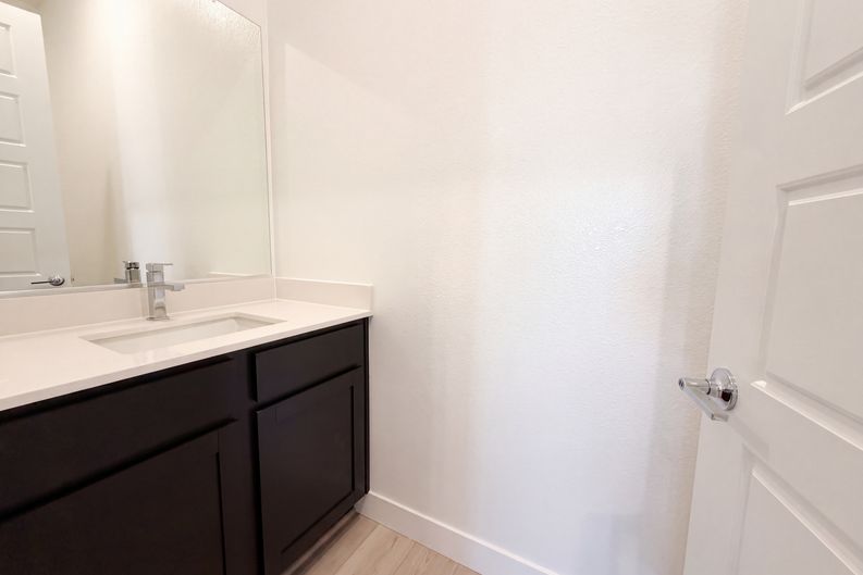 Photo 10 of 32 of 8289 Warbonnet Way, Las Vegas, NV