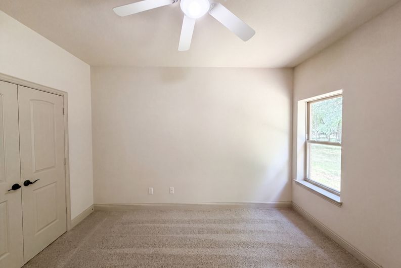 Photo 13 of 25 of 121 Rey Del Mar Cir, Weatherford, TX