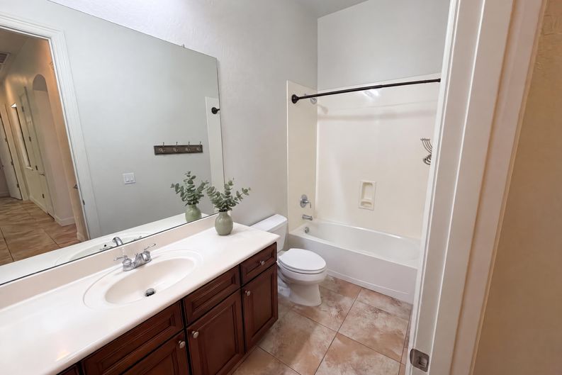 Photo 15 of 23 of 16148 W Glenrosa Ave, Goodyear, AZ