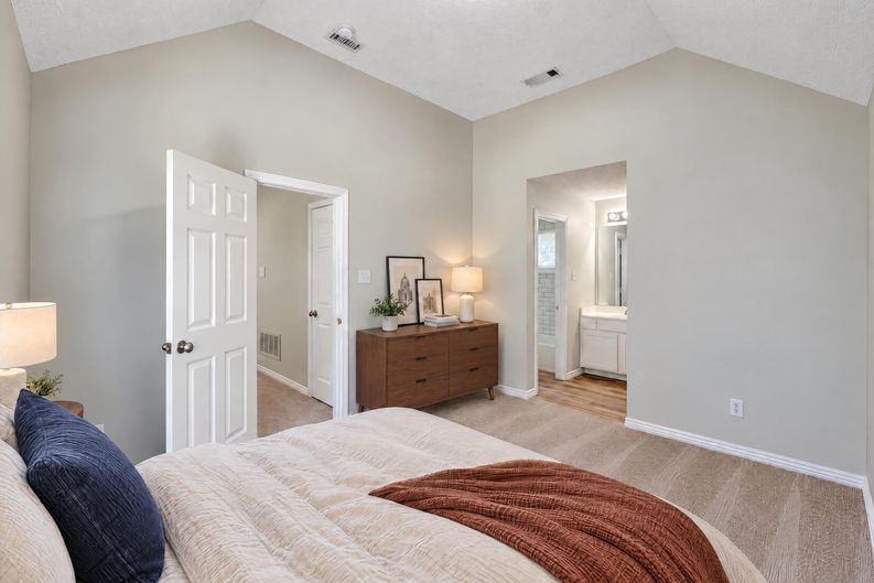 Photo 18 of 29 of 1017 Laurel Oak Dr, Flower Mound, TX