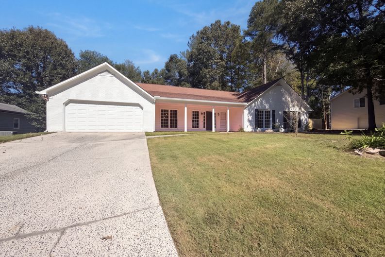 Photo 1 of 26 of 1254 Wynford Colony SW, Marietta, GA
