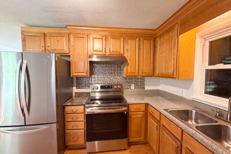 Photo 6 of 17 of 500 Sunnybrook Rd, Raleigh, NC