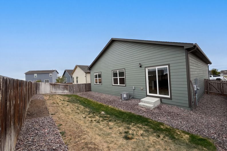 Photo 5 of 33 of 209 Clayton Ave, Keenesburg, CO