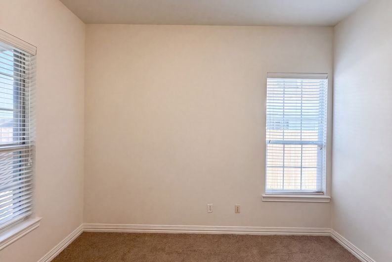 Photo 16 of 46 of 3228 Tearose Dr, Richardson, TX