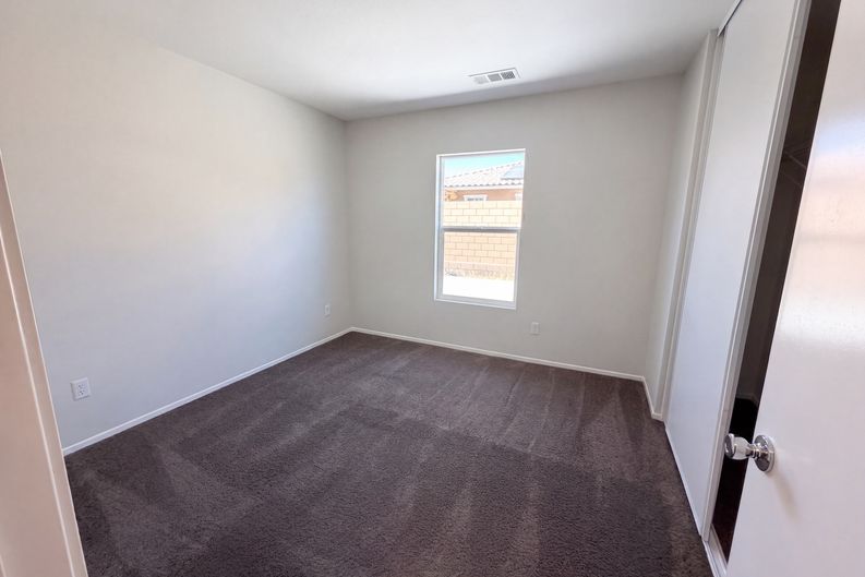 Photo 14 of 17 of 14220 Bison Ct, Victorville, CA