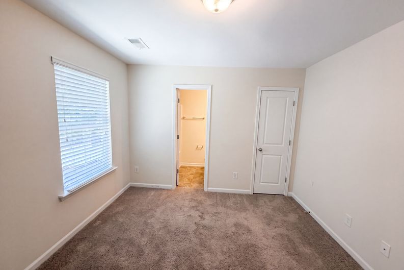 Photo 10 of 20 of 857 Forest Park Rd, Columbia, SC