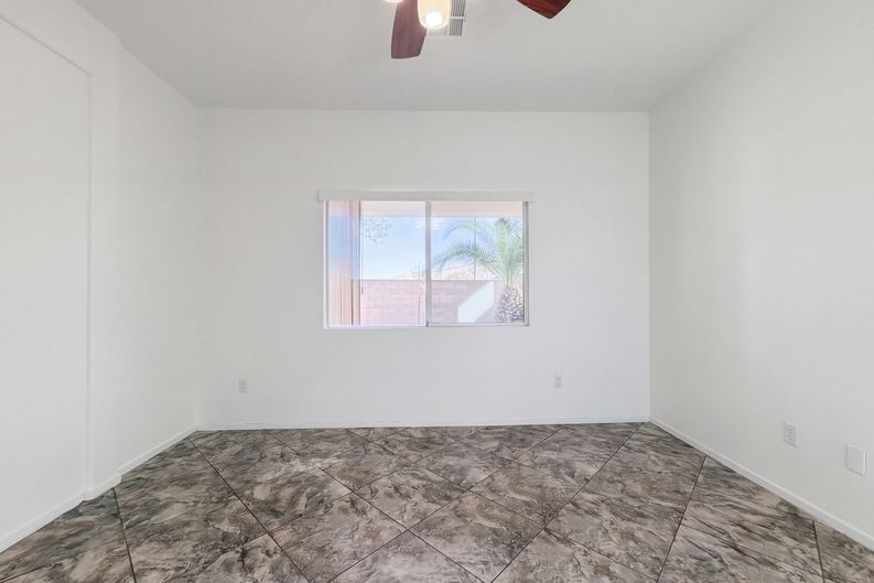 Photo 11 of 17 of 4433 El Presidio Dr, Las Vegas, NV
