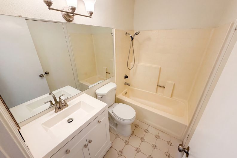 Photo 6 of 22 of 12305 Daisy Ct, Rancho Cucamonga, CA