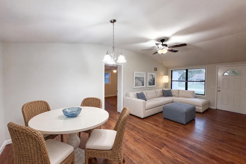 Photo 7 of 20 of 3004 Hunkin Cir, Deltona, FL