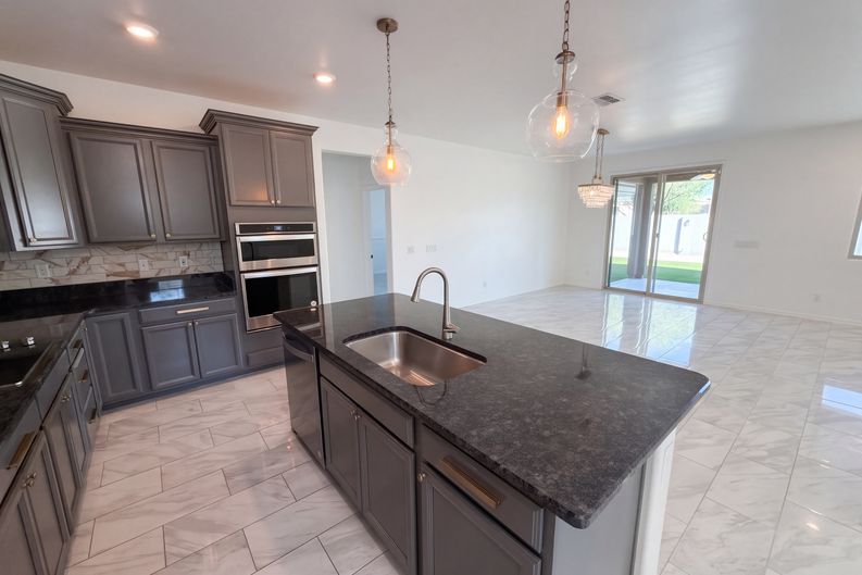 Photo 7 of 43 of 25582 W Euclid Ave, Buckeye, AZ