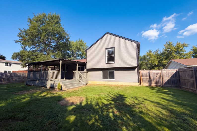 Photo 5 of 27 of 1148 Navaho Dr, Lebanon, OH