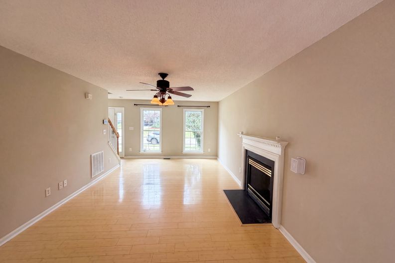 Photo 6 of 21 of 128 Morena Dr, Holly Springs, NC