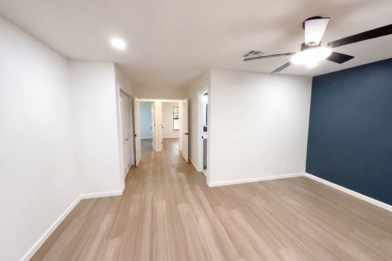 Photo 4 of 20 of 6718 Spring Haven St, San Antonio, TX