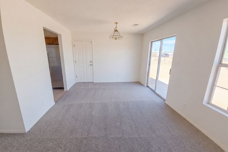 Photo 16 of 18 of 5051 27th Ave NE, Rio Rancho, NM