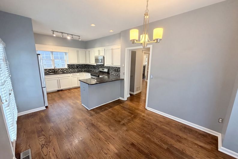 Photo 8 of 39 of 1821 Monroe Dr NE, Atlanta, GA