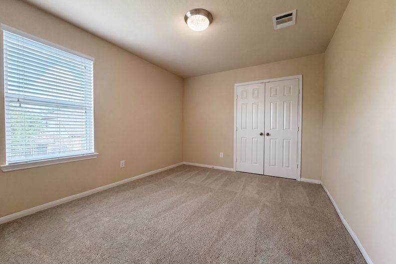 Photo 13 of 21 of 9965 Boulder Bend Ln, Brookshire, TX