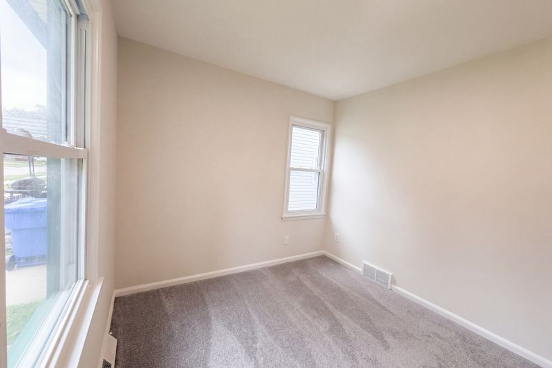 Photo 4 of 40 of 24346 Lehigh St, Dearborn Heights, MI