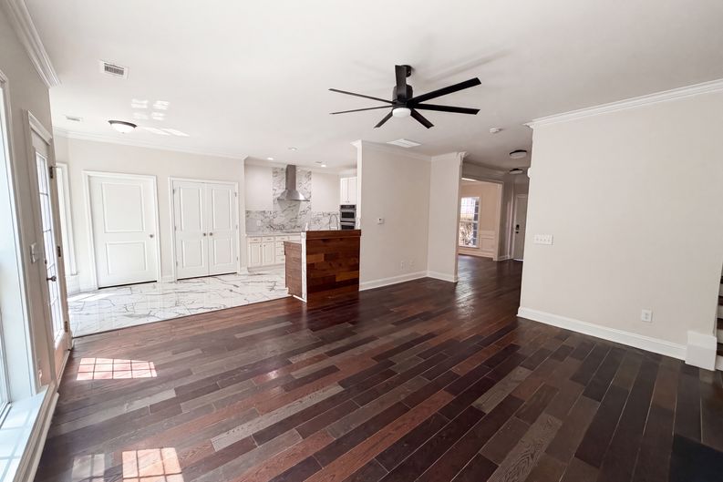 Photo 9 of 23 of 6420 Torrence Trace Dr, Huntersville, NC