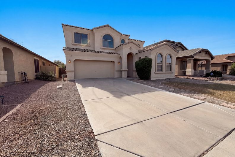 Photo 8 of 40 of 2993 S 160th Ln, Goodyear, AZ