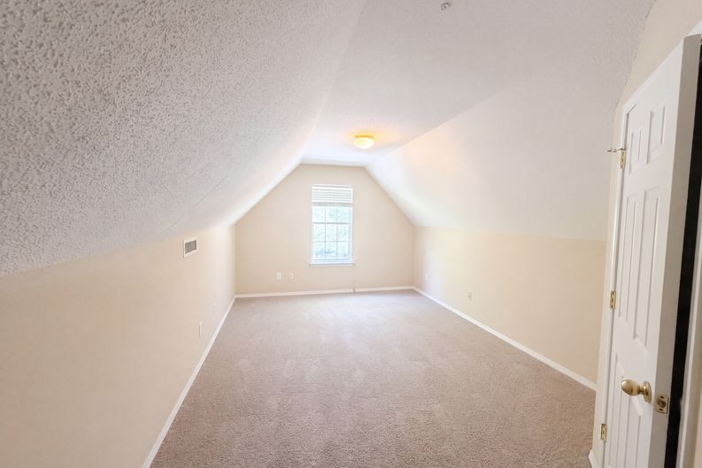 Photo 12 of 18 of 5328 Seaspray Ln, Raleigh, NC